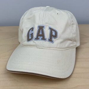 GAP Strapback Dad Hat Light Cream Embroidered Logo 2010 Size M/L